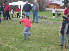 Ostereierweitwerfen 2008 (1)