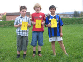 Sieben bis neun Jahre Gruppenbild