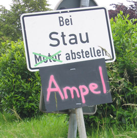 Schild Stauhinweis